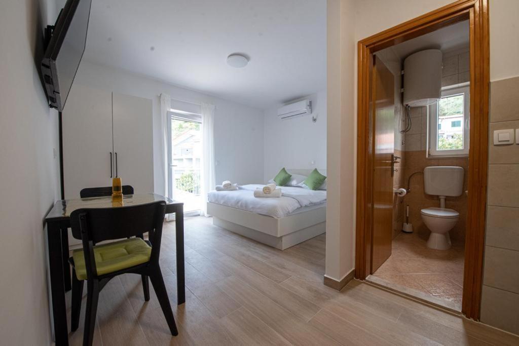 Charming Apartments Duce Omiš Eksteriør billede