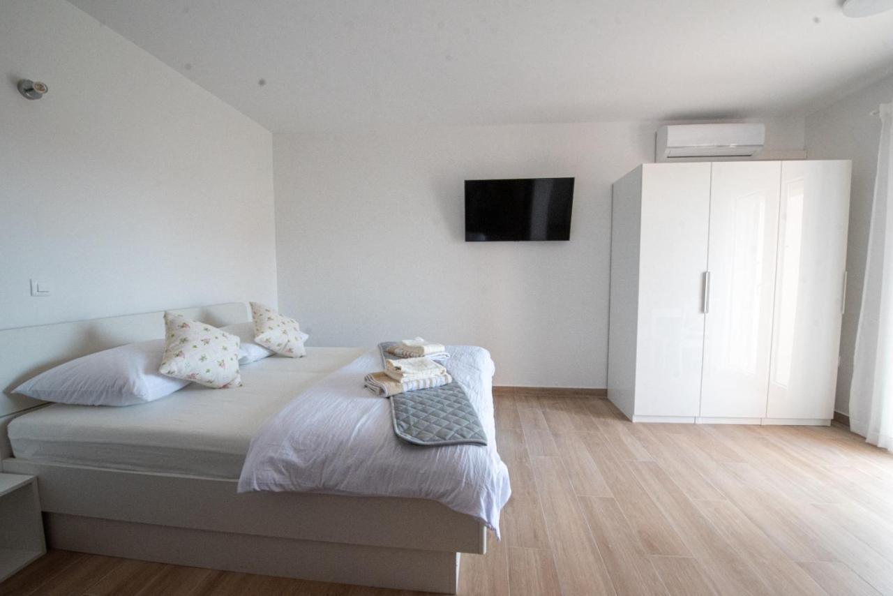 Charming Apartments Duce Omiš Eksteriør billede