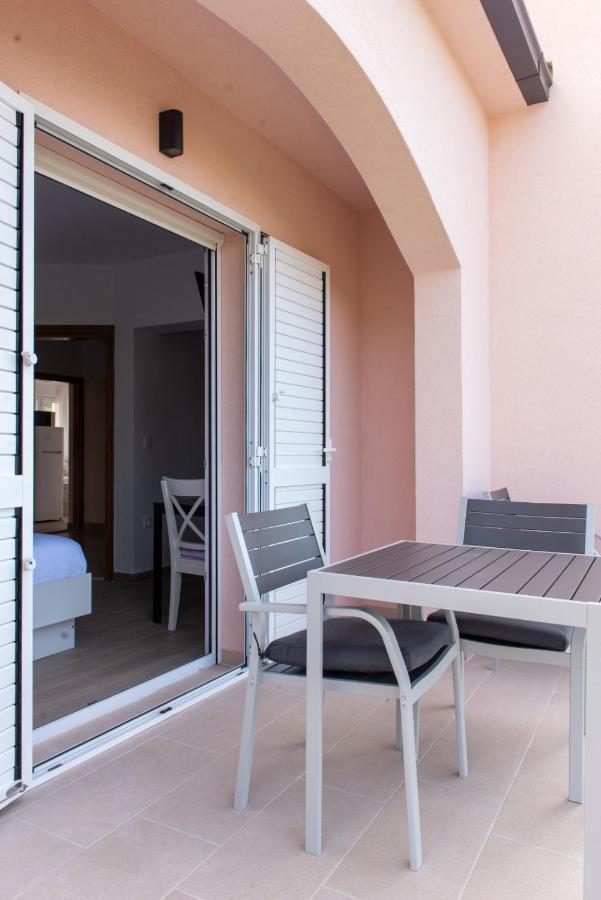 Charming Apartments Duce Omiš Eksteriør billede