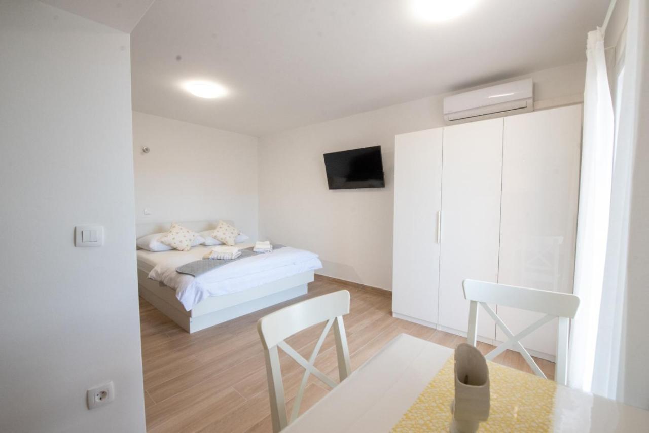 Charming Apartments Duce Omiš Eksteriør billede
